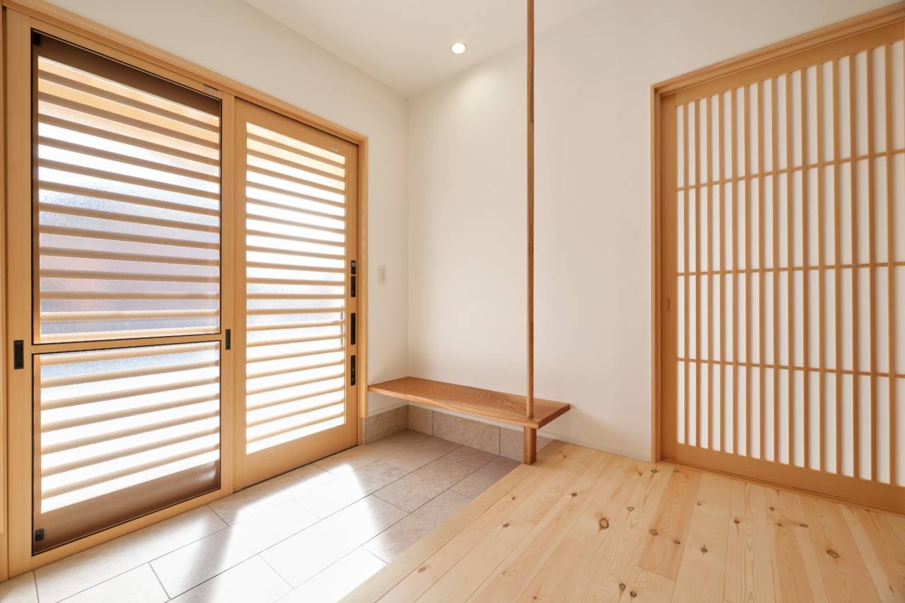 ちょっとあると便利なベンチと手すり