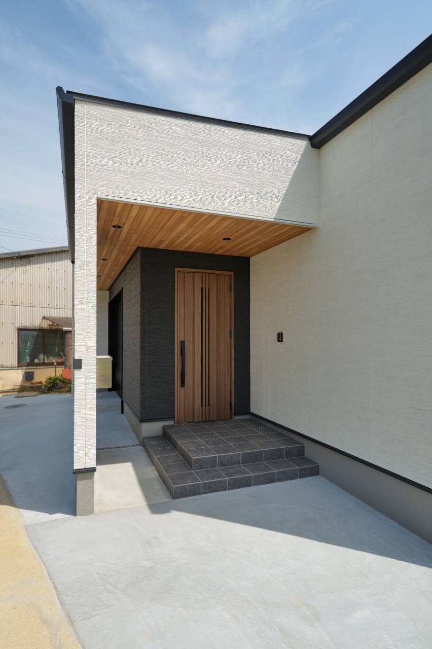 外壁の貼り分けて表情を豊かに